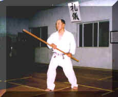 Kensho Tokumura practicing eku kata